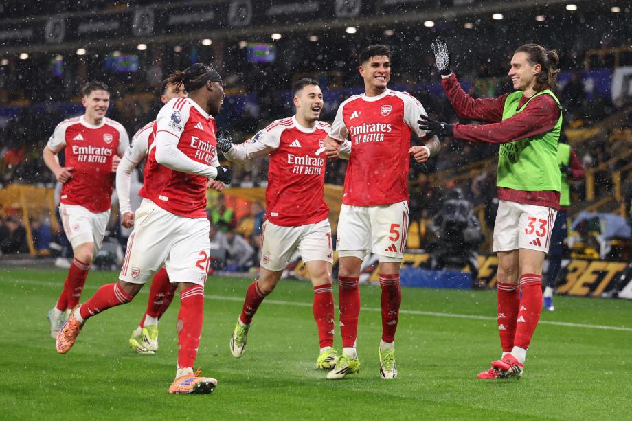 开云App-英超-萨卡破门因卡皮耶处子球 阿森纳2-2遭狼队绝平